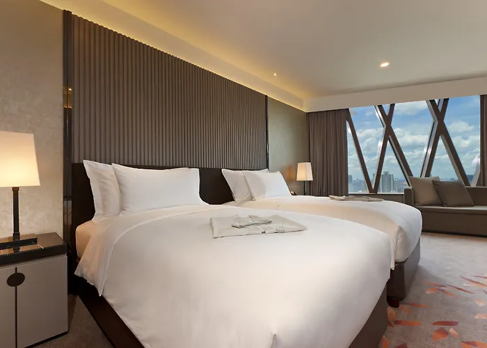 Hotel The Okura Prestige 5*